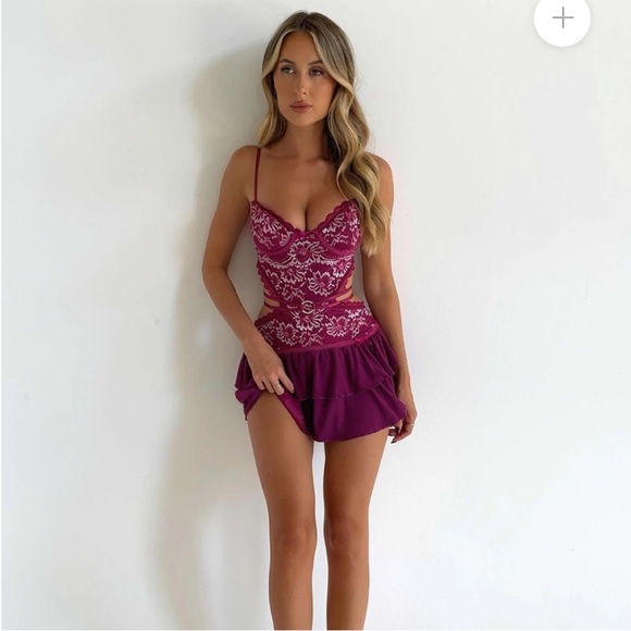 Outcast Santana mini dress burgundy S - Picture 3 of 4